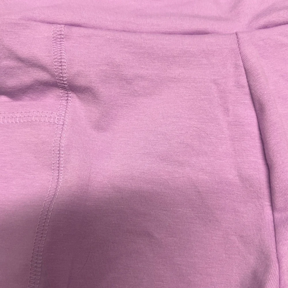 OshKosh B'gosh Lavender Bike Shorts - Picture 4 of 4